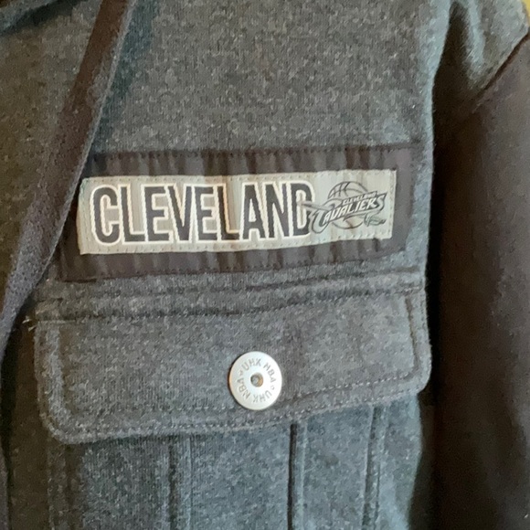 UNK NBA Men’s Size Large Cavaliers Hooded Sweatshirt Jacket, Great Condition! - Picture 2 of 11